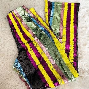 Forever 21 Sequin flare pants🤩! Size Small!